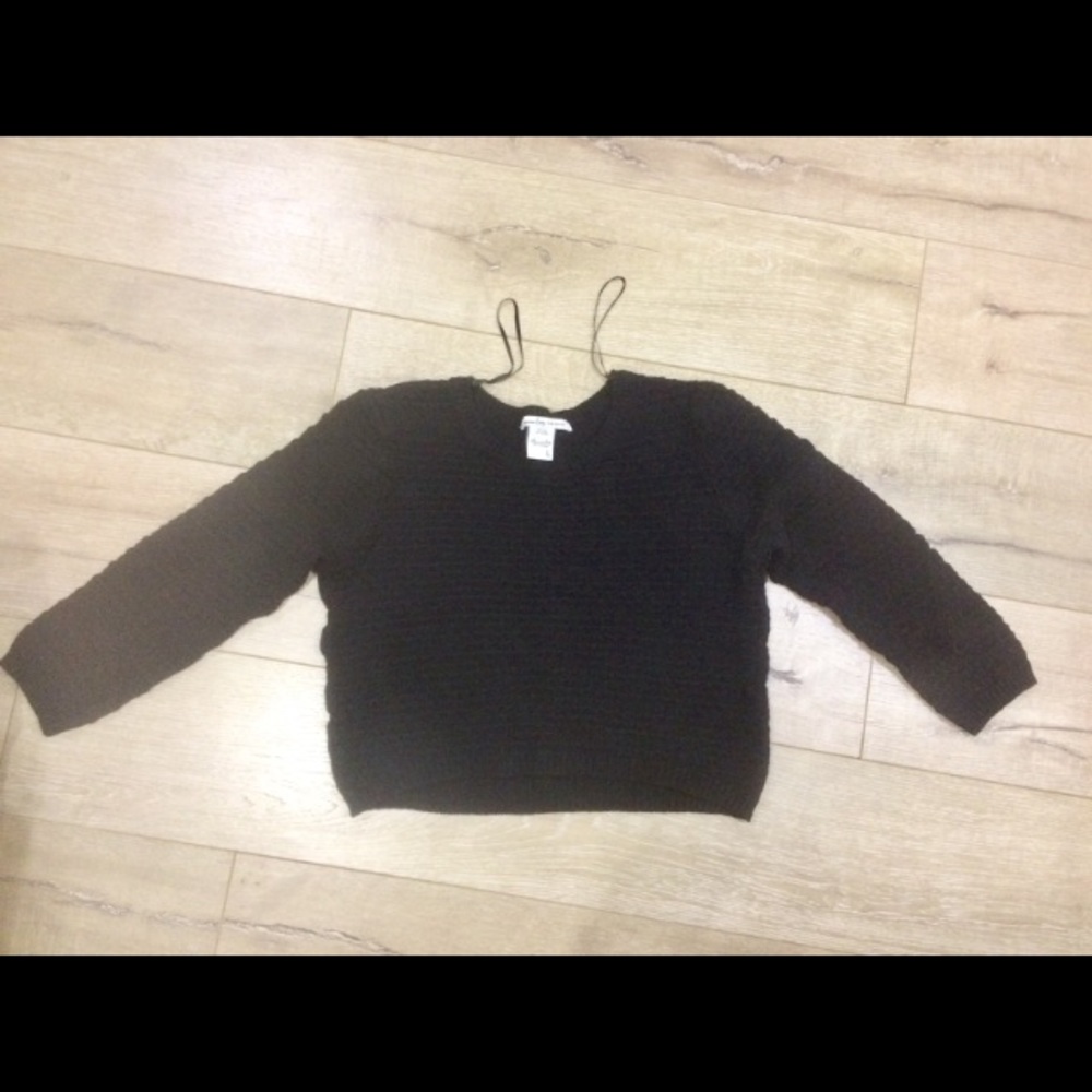 (NEVER USED) American Rag Cropped Sweater
